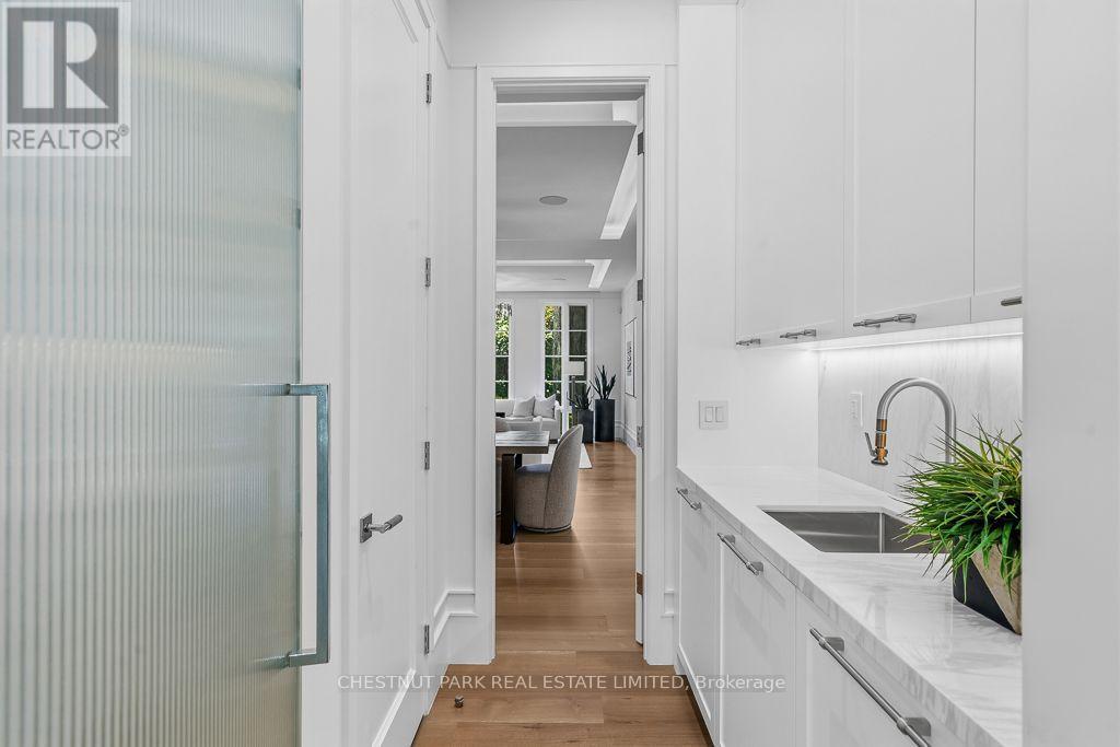 258 CORTLEIGH BOULEVARD - Image 11