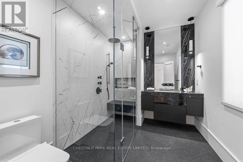258 CORTLEIGH BOULEVARD - Image 22