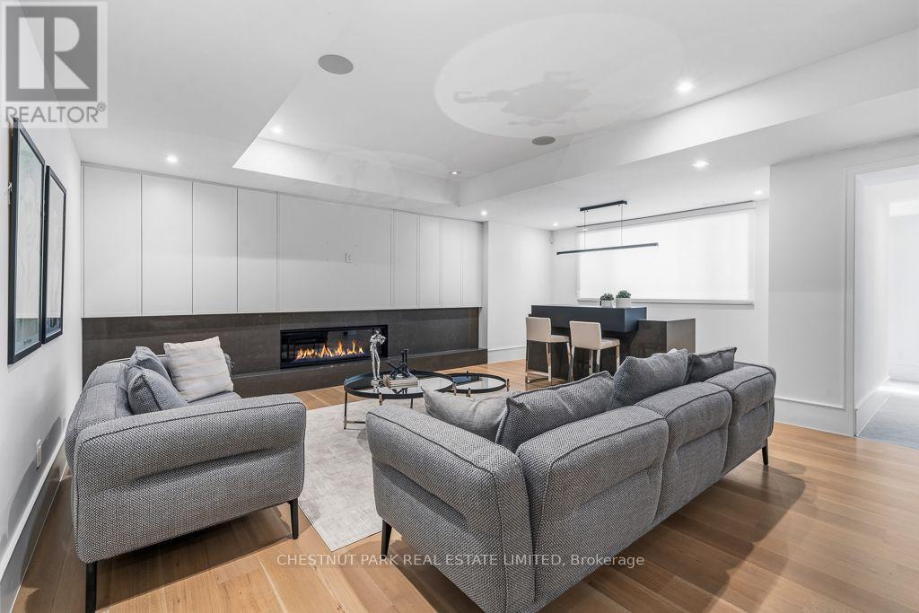 258 CORTLEIGH BOULEVARD - Image 28