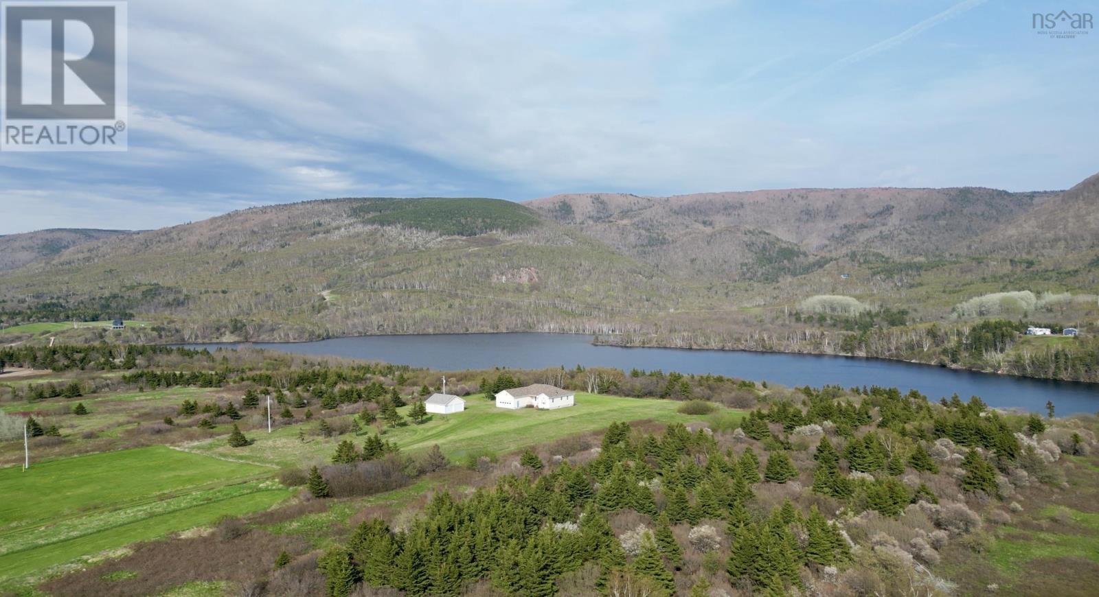 13540 Cabot Trail Road - 2