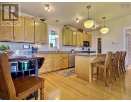 Eat in kitchen - 81 Doucet-aucoin Road, Cap Le Moine, NS B0E3A0 Photo 10