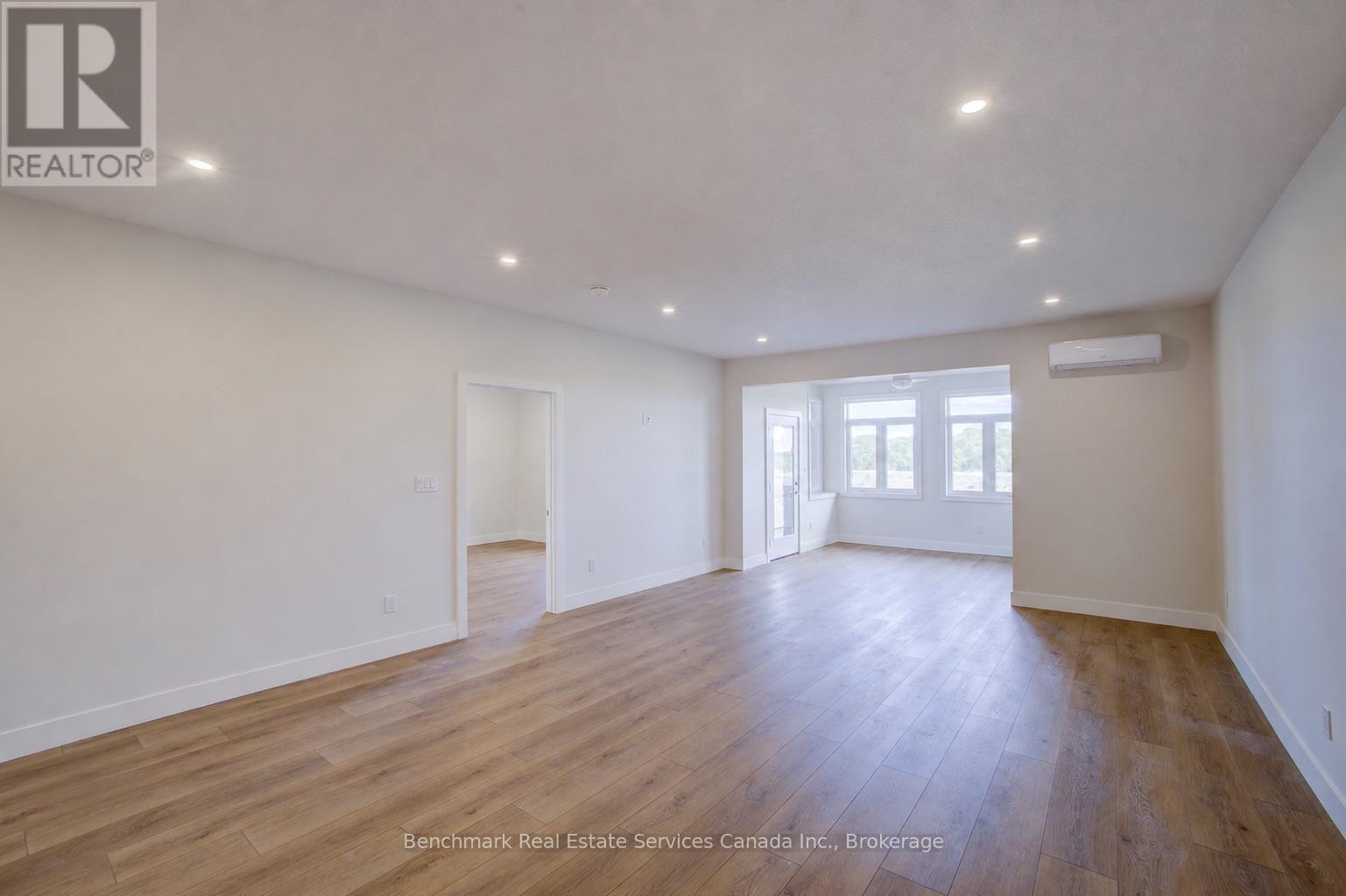 57 CAVALIER CRESCENT - 17