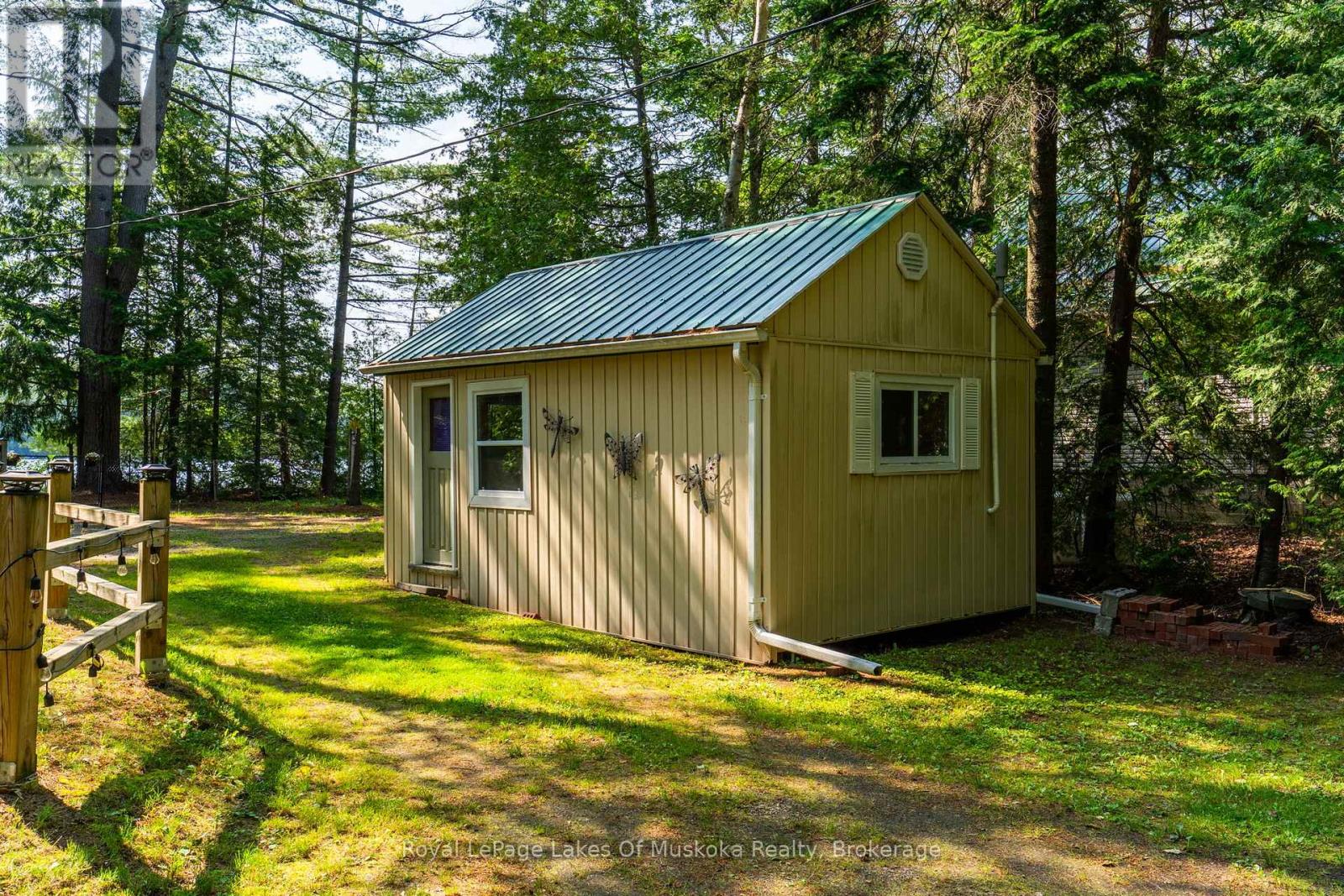 1015 GOODLIFE LANE - 39