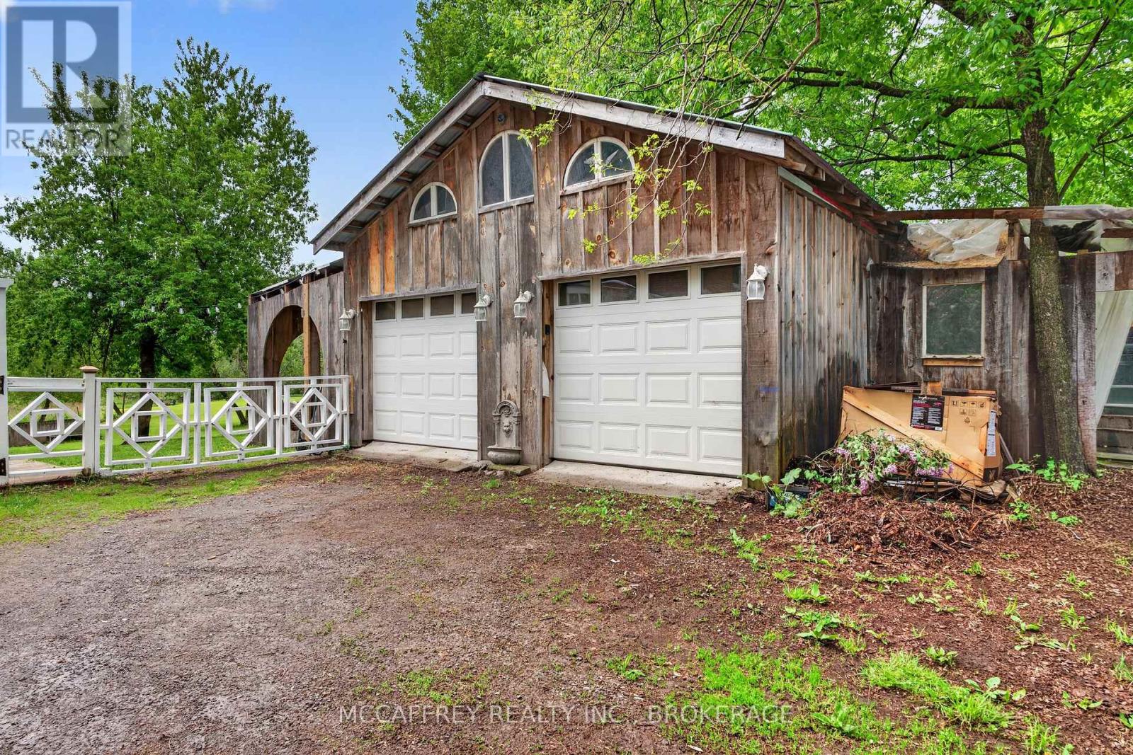 1817 GLEN SMAIL ROAD - 37