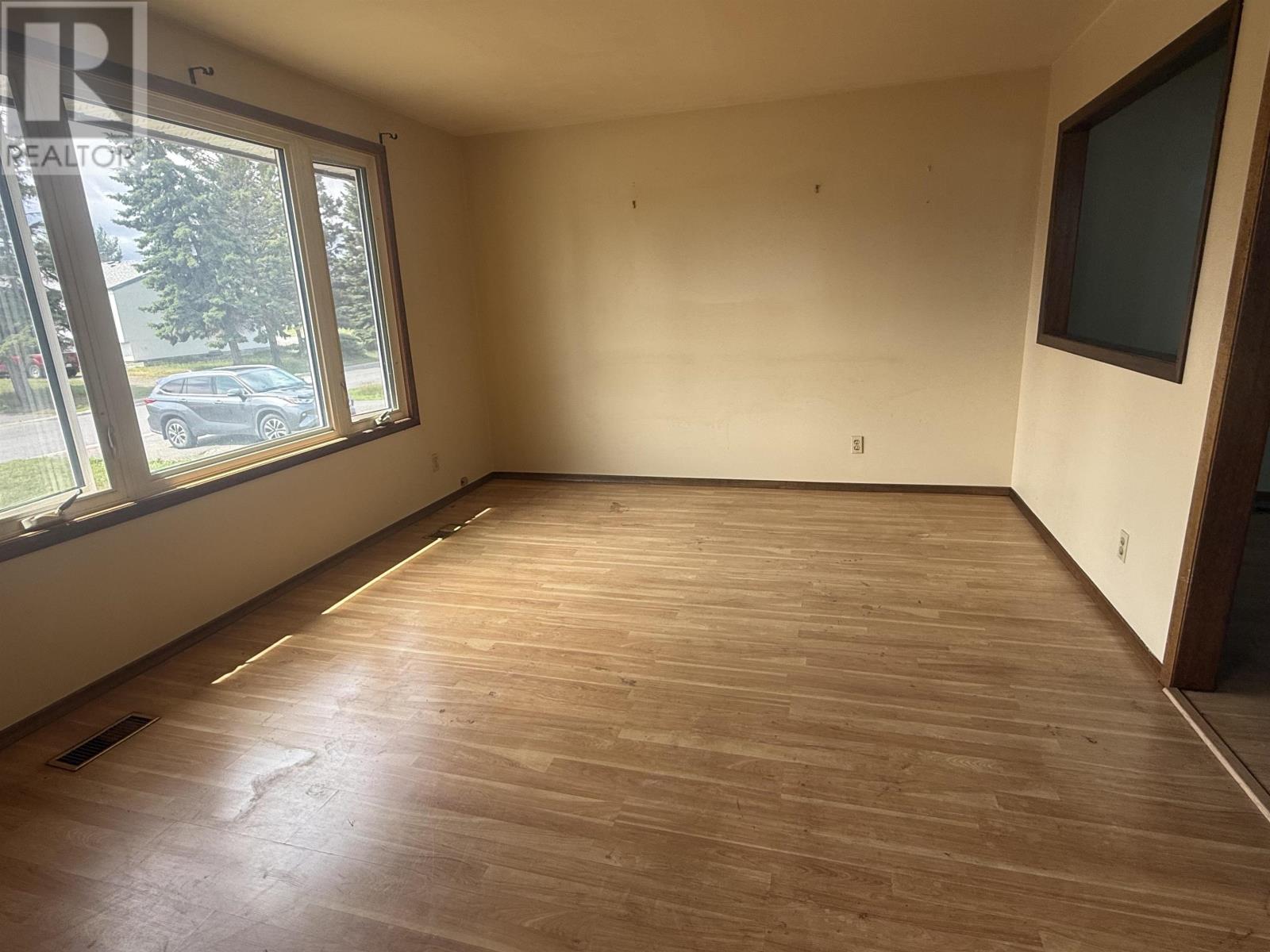199 Limbrick - Image 8