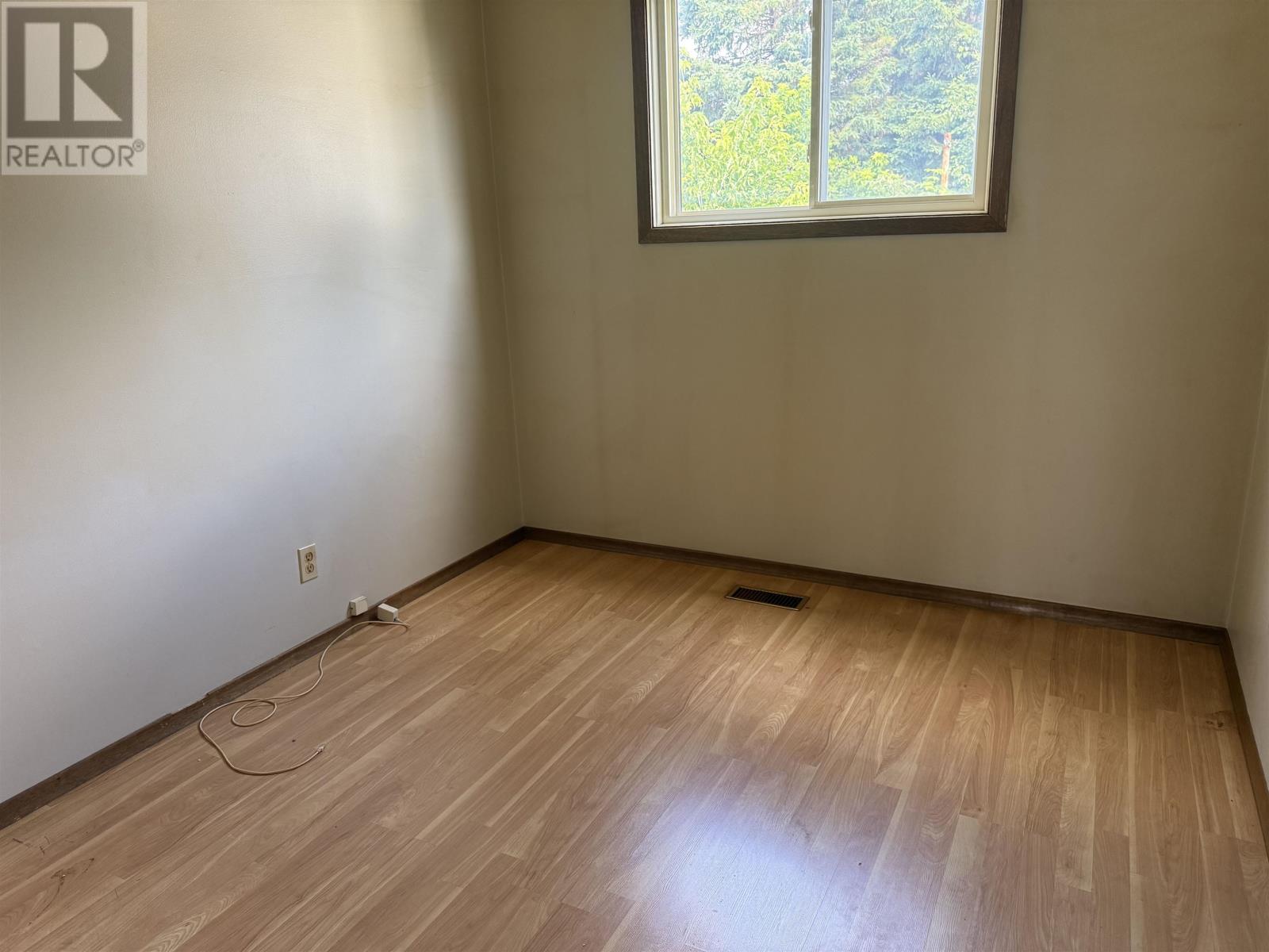 199 Limbrick - Image 6