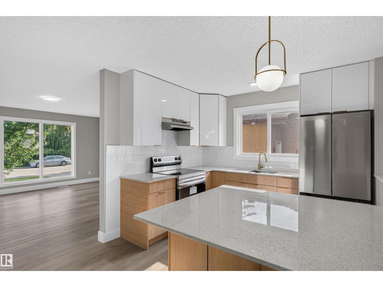 33 Brookside AV - 19