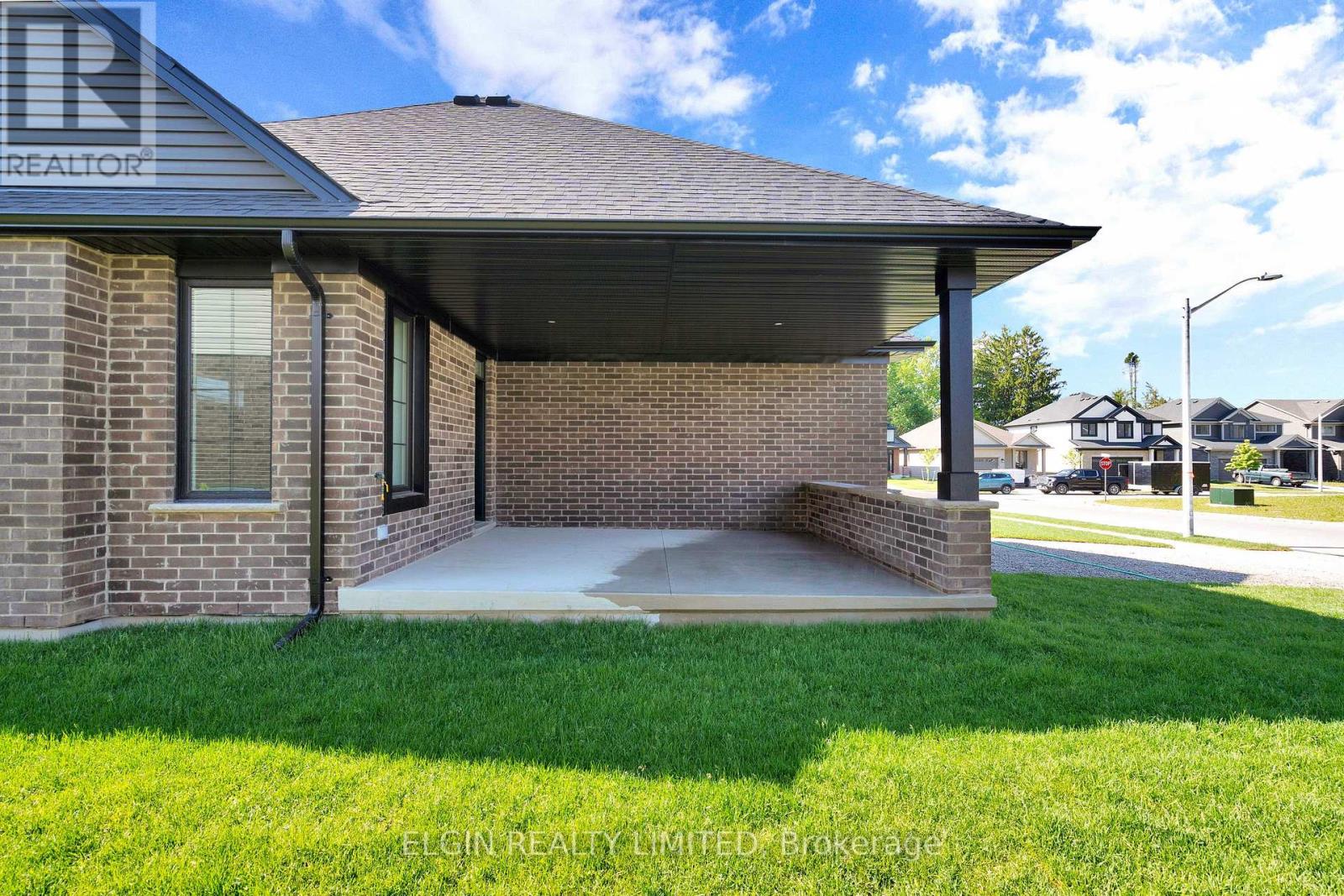 97 KEBA CRESCENT - Image 3