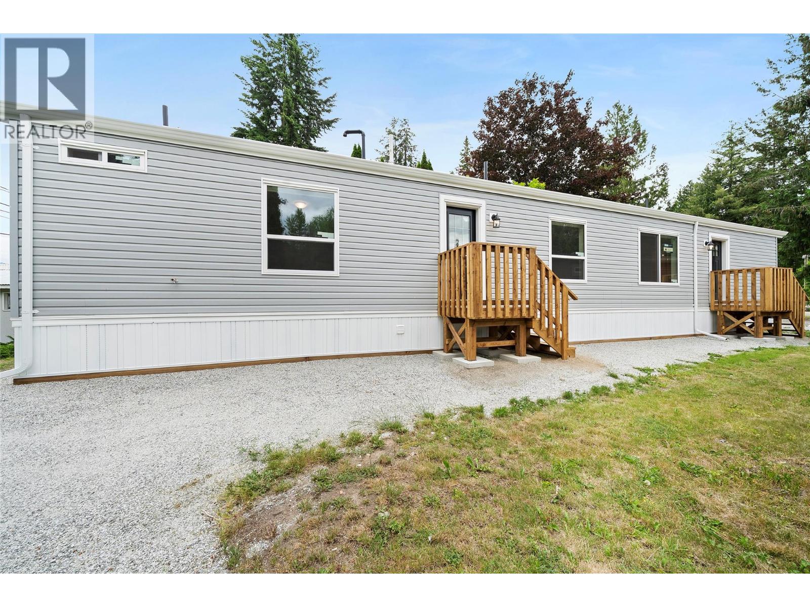 #13 5161 63 Avenue NE - 2