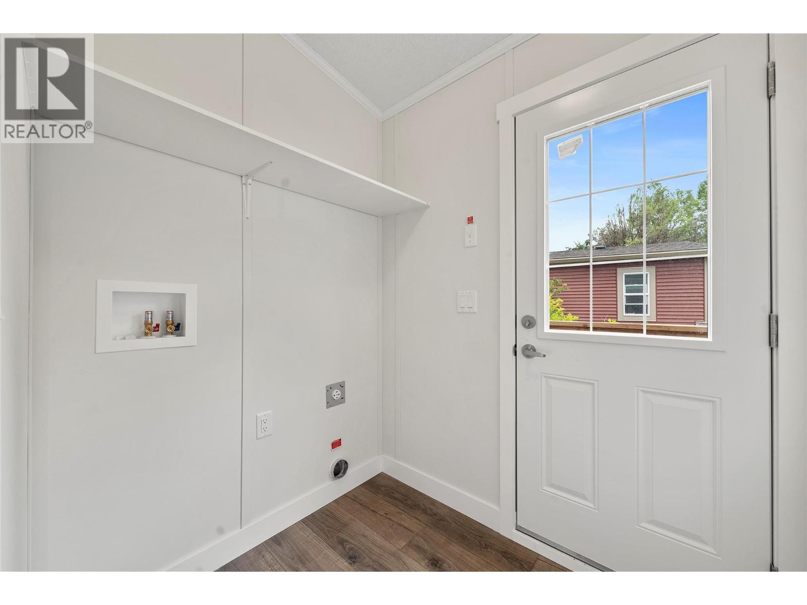 #13 5161 63 Avenue NE - 30