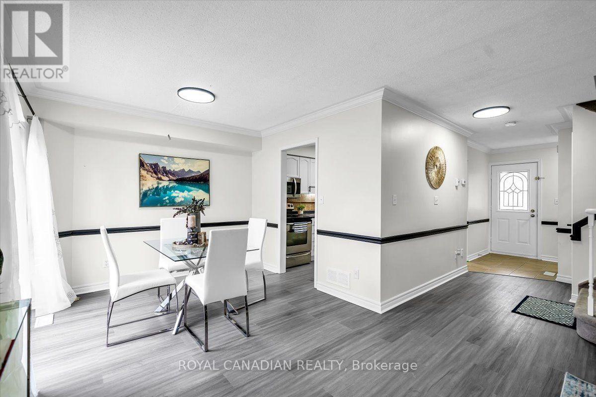 72 SHORT CRESCENT - 14