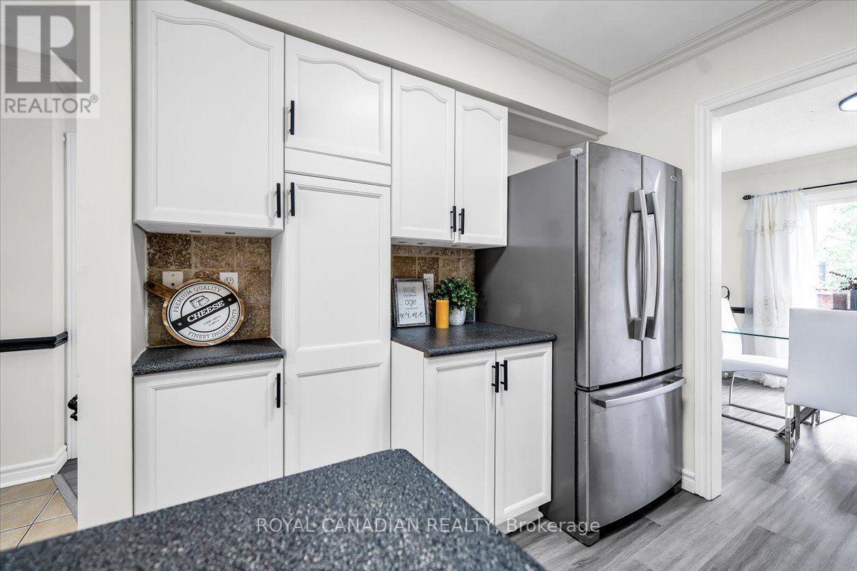 72 SHORT CRESCENT - Image 20