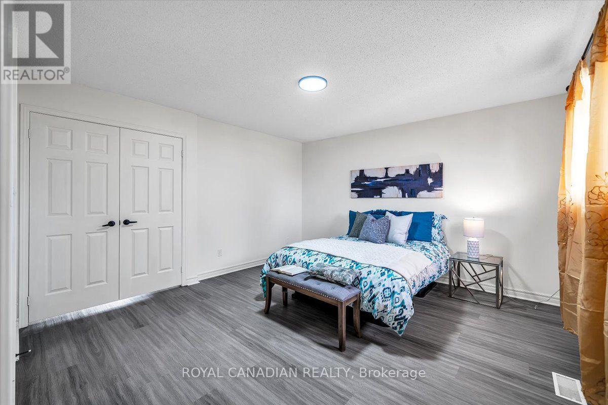 72 SHORT CRESCENT - 27