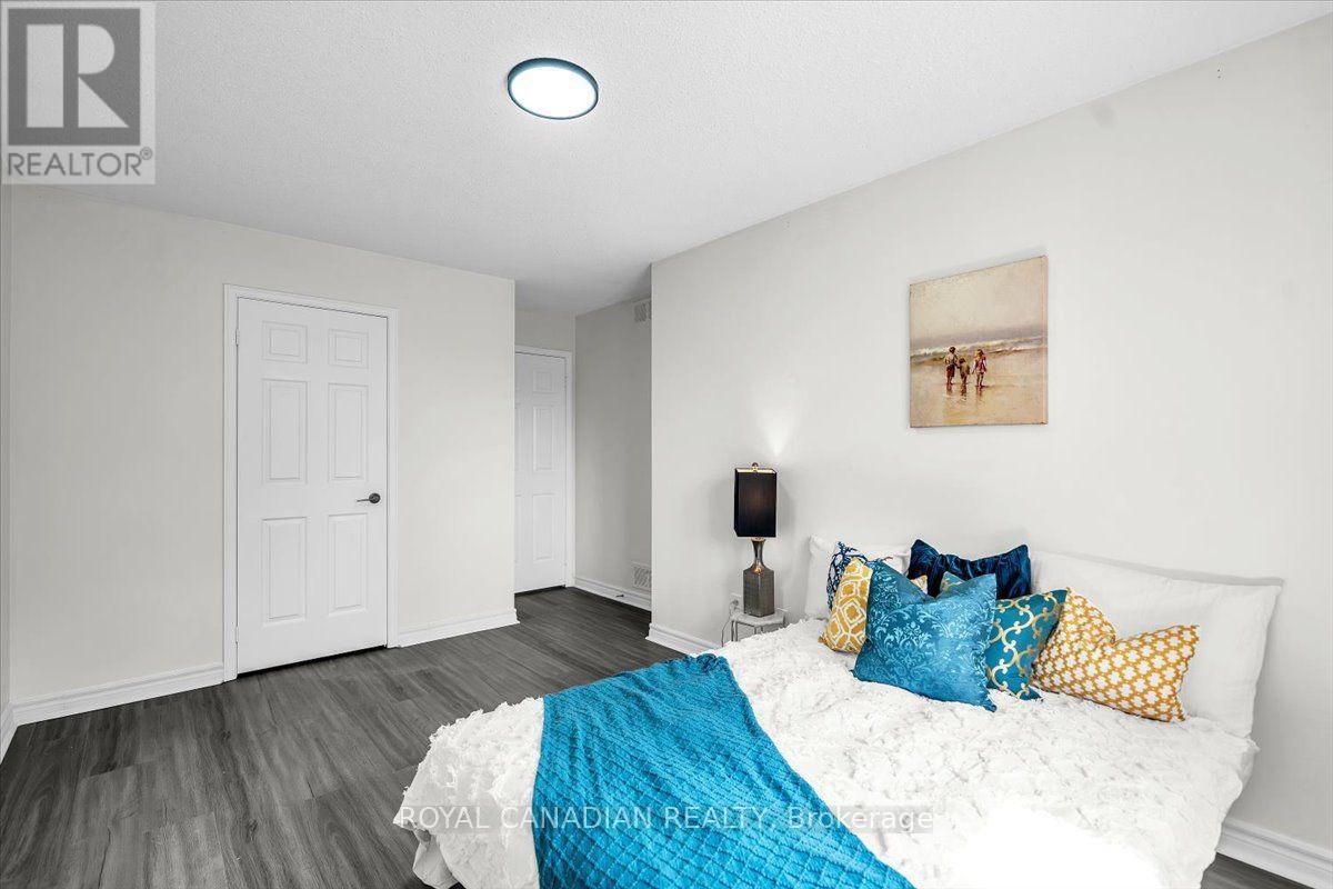 72 SHORT CRESCENT - 33
