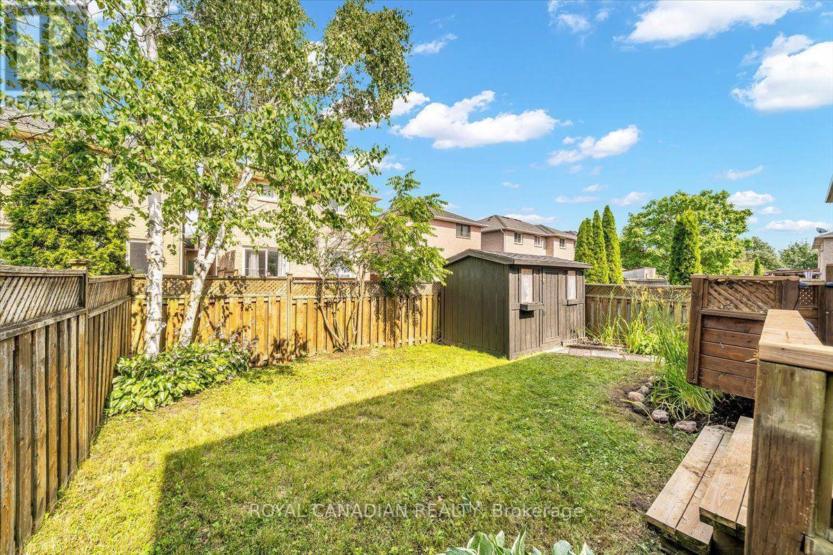 72 SHORT CRESCENT - 44