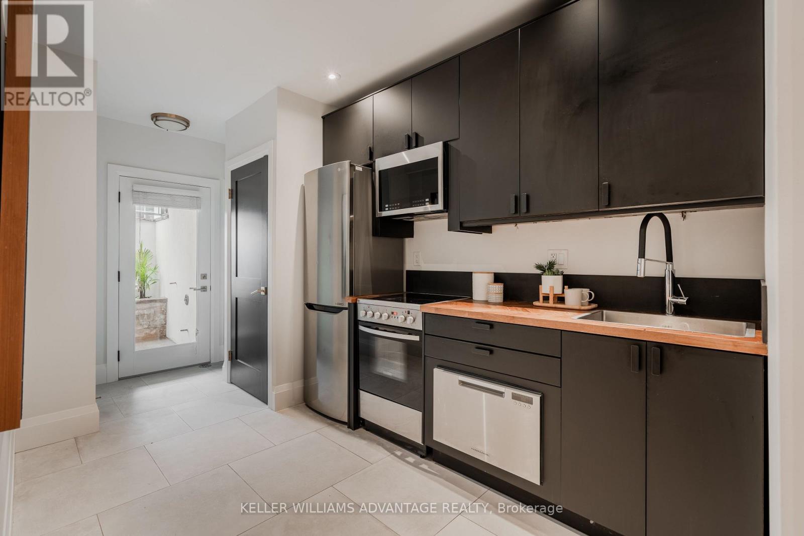 35 DUART PARK ROAD - 33