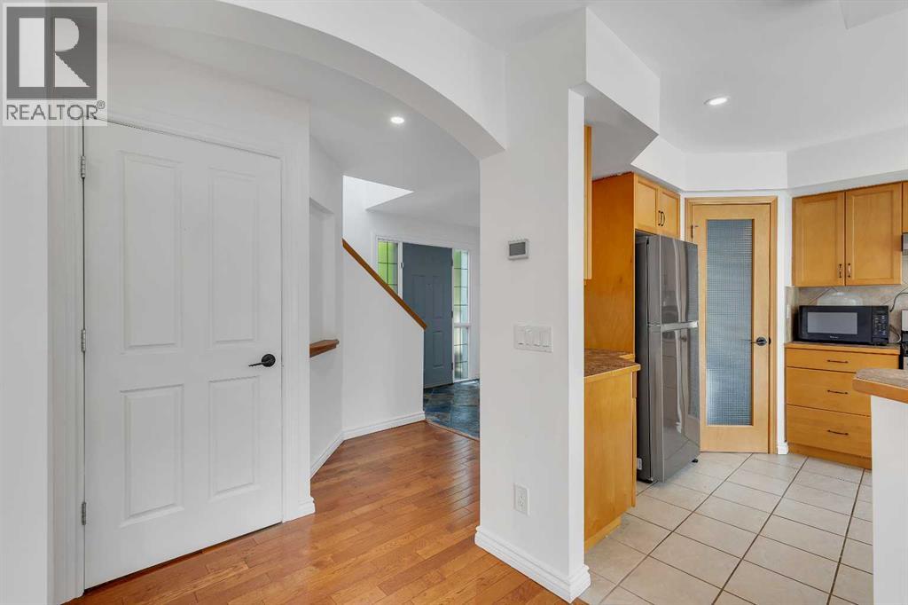 167 Valley Crest Close NW - 12