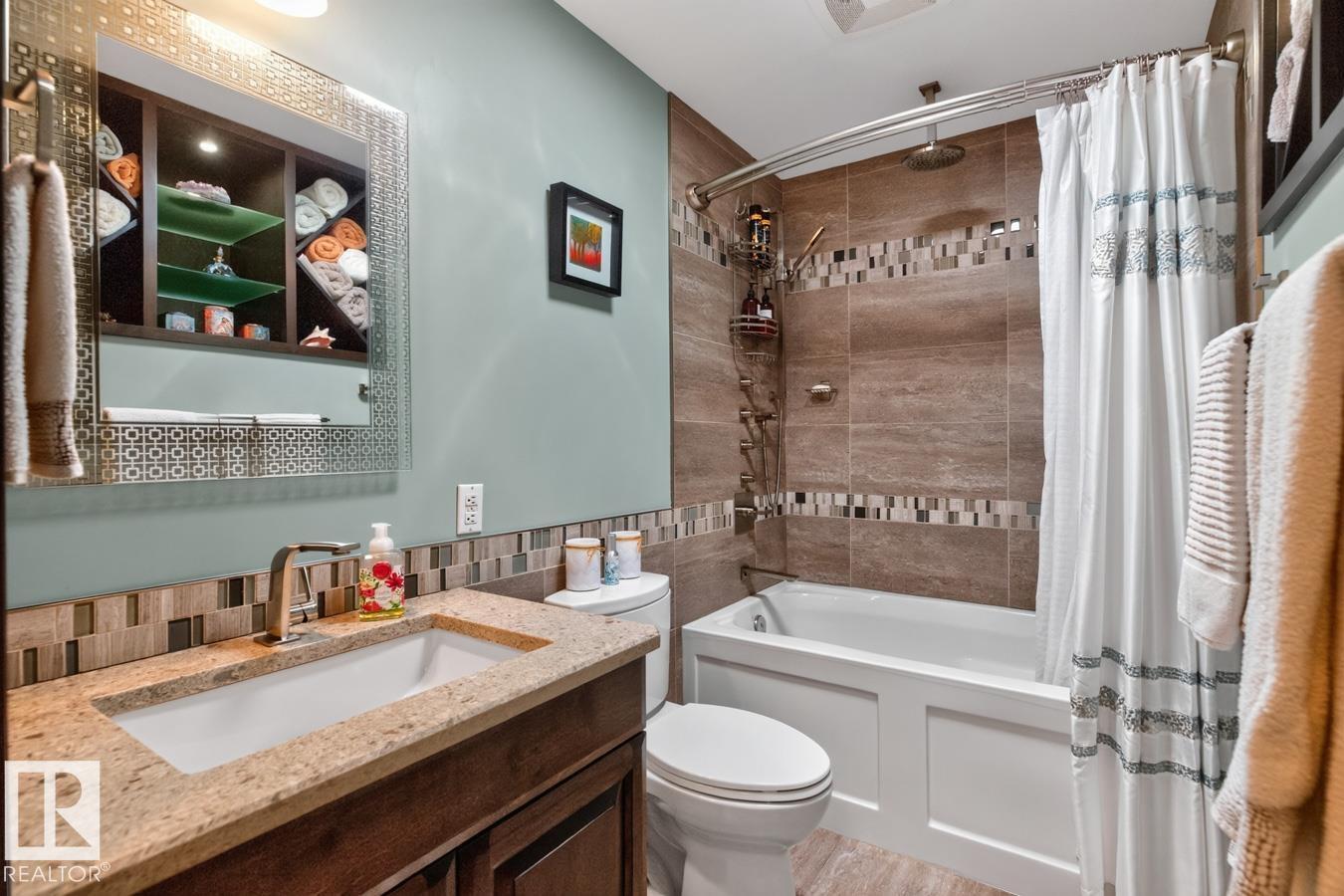 7607 75 AV NW - 23
