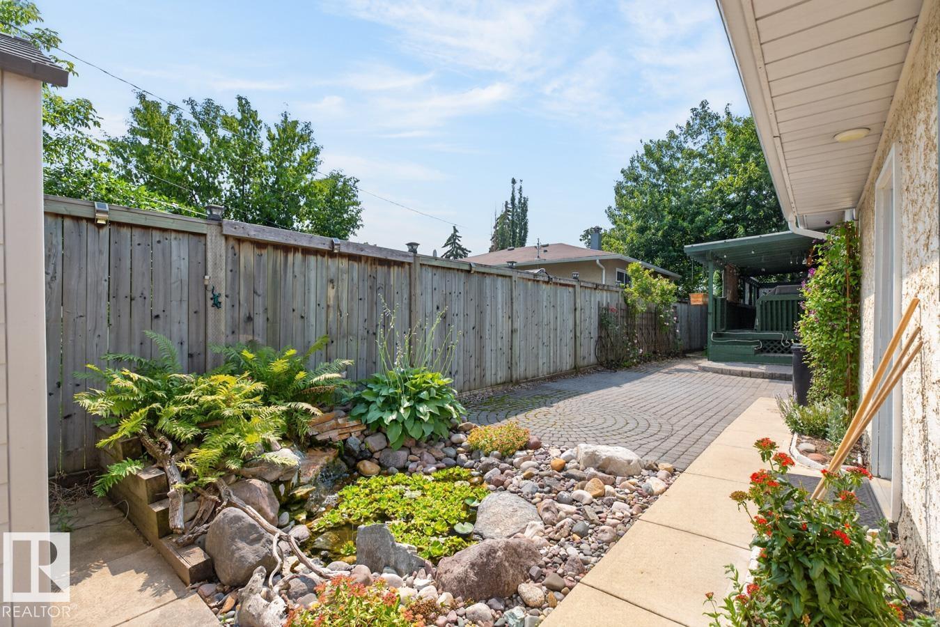 7607 75 AV NW - 41