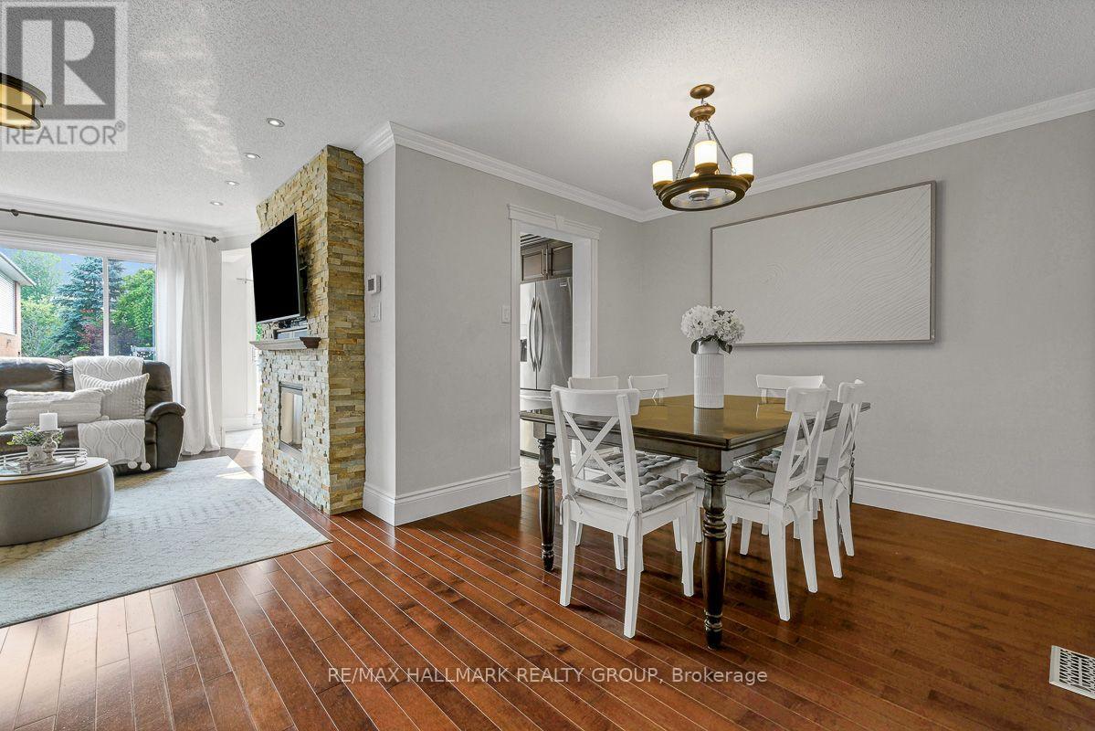 3 Bed, 3 Bath House for Sale in Ottawa – 6252 SABLEWOOD PLACE, Ottawa – MLS# X13599512 - Image 15