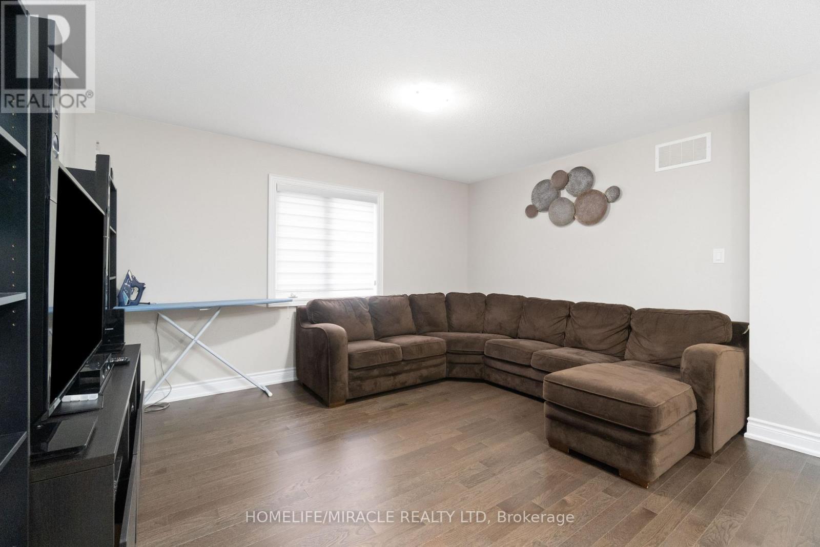 25 PEAR BLOSSOM WAY - 24