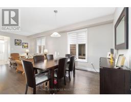 Bedroom 3 - 25 Pear Blossom Way, East Gwillimbury, ON L9N0T3 Photo 10