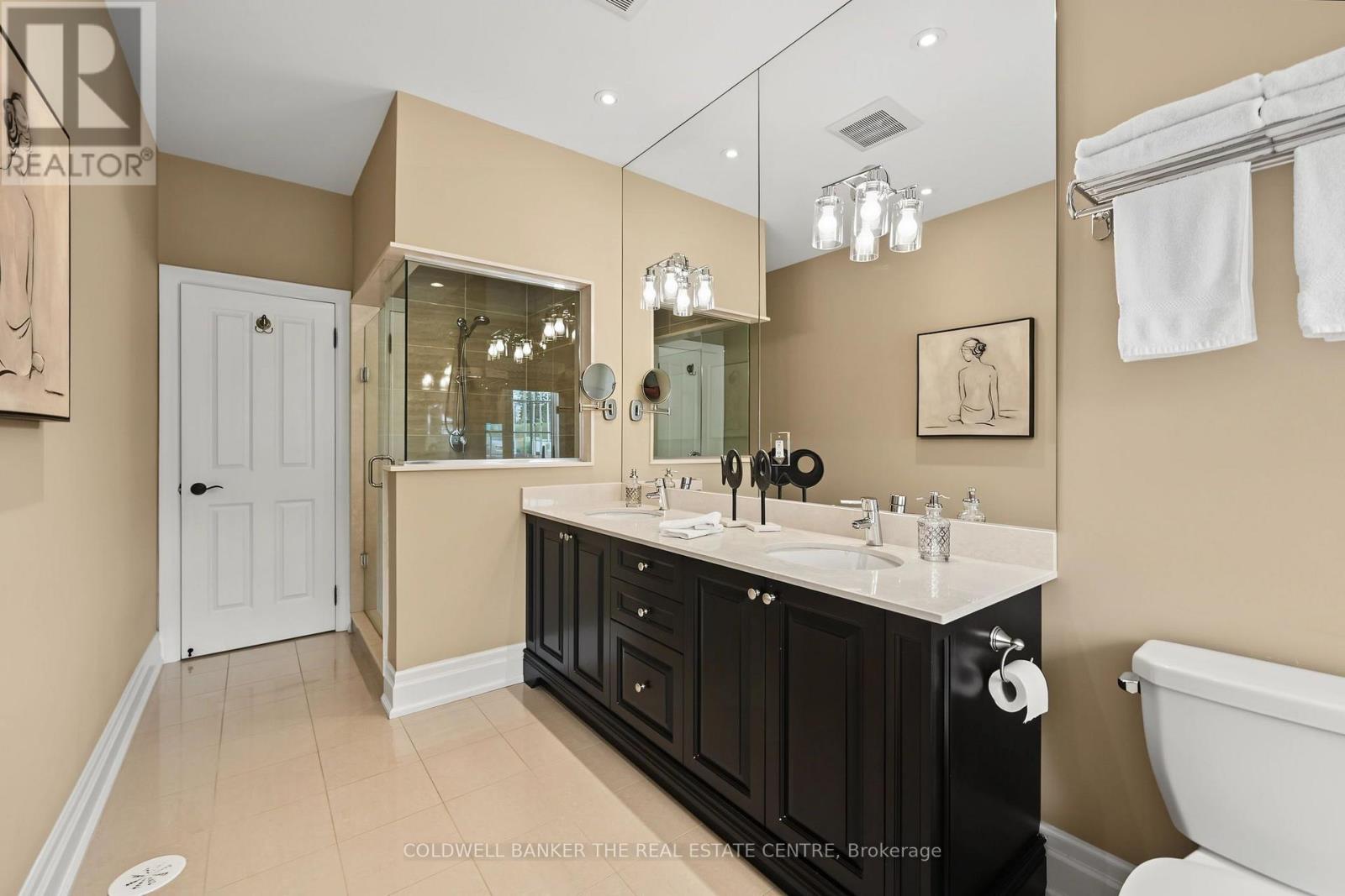 64 JENNY THOMPSON COURT - Image 35