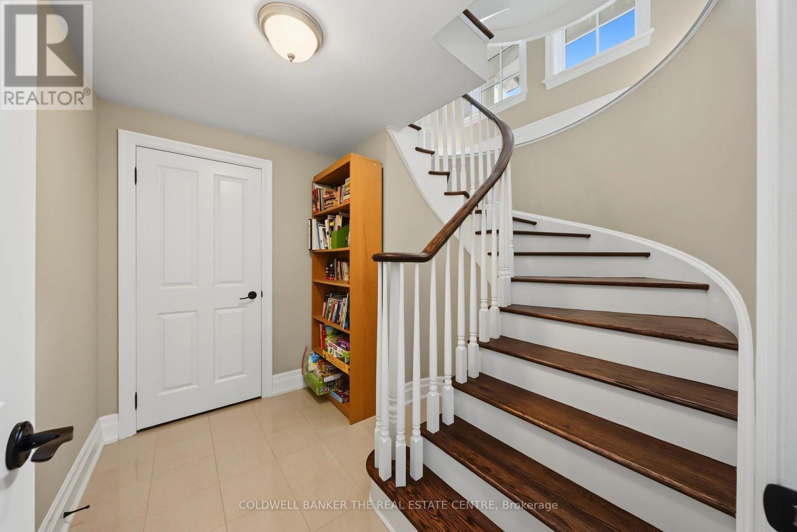 64 JENNY THOMPSON COURT - Image 37