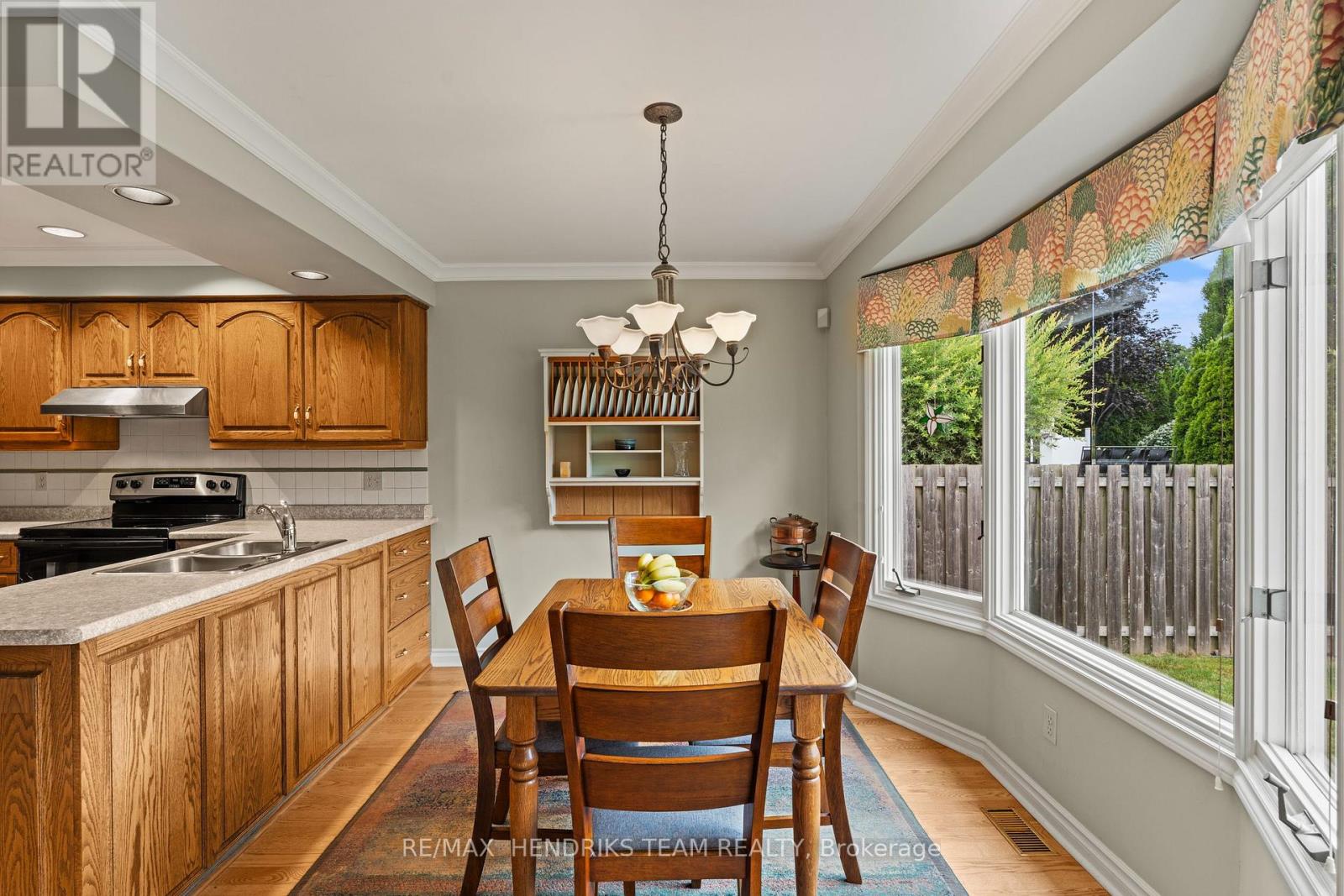 28 HERITAGE LANE - 15