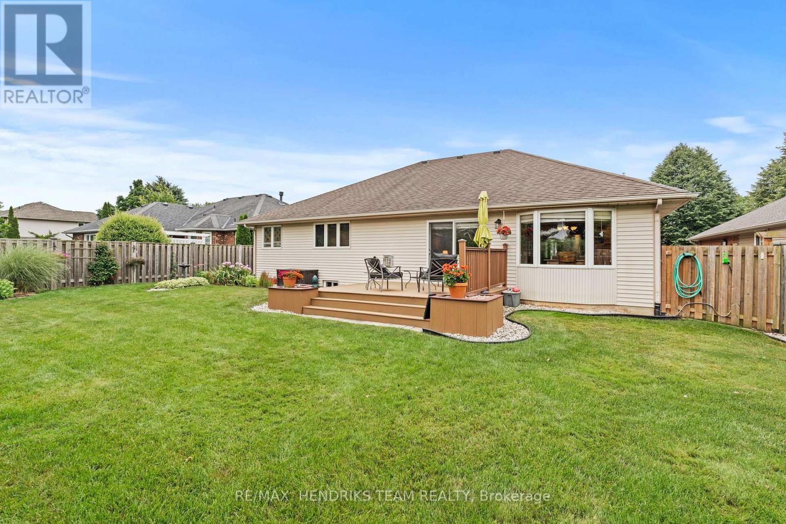 28 HERITAGE LANE - 33