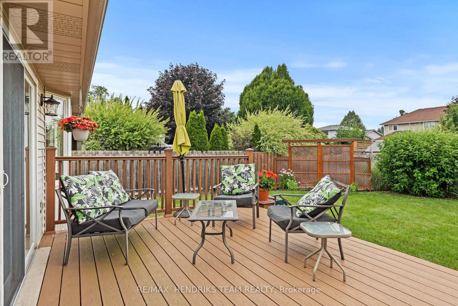 28 HERITAGE LANE - 36