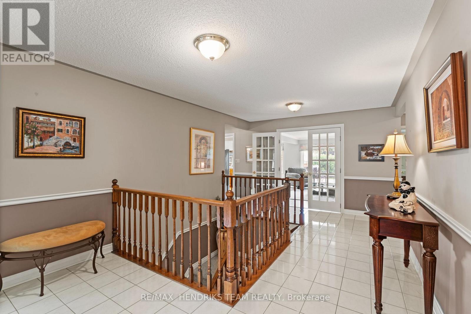 28 HERITAGE LANE - 6