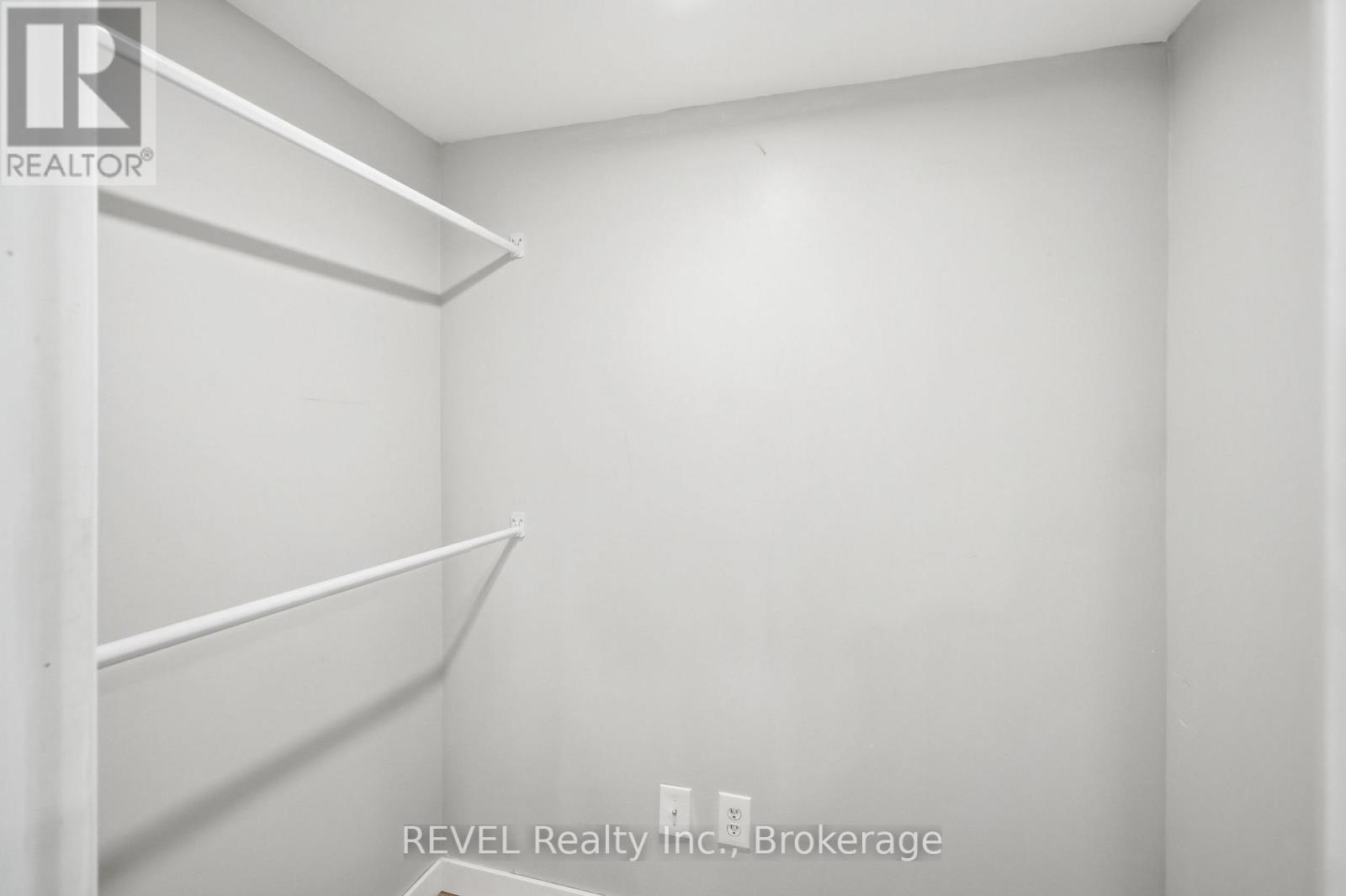 2 KENT STREET - 25