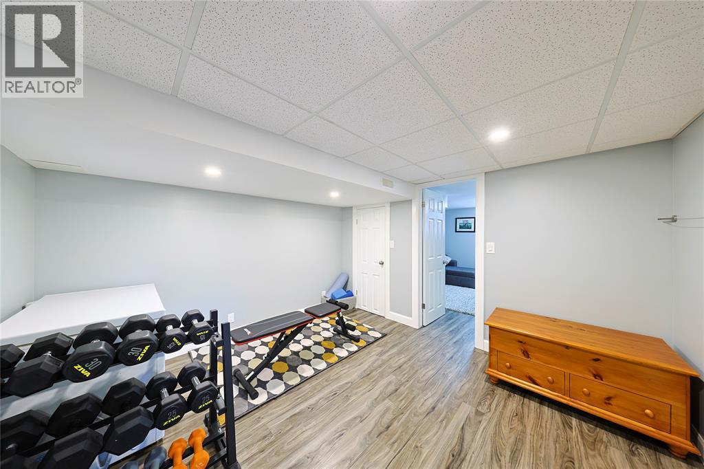 1023 London ROAD - 26