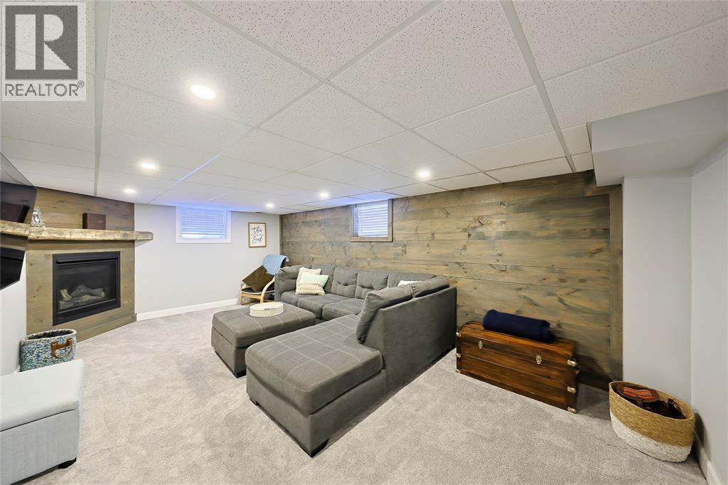 1023 London ROAD - 30