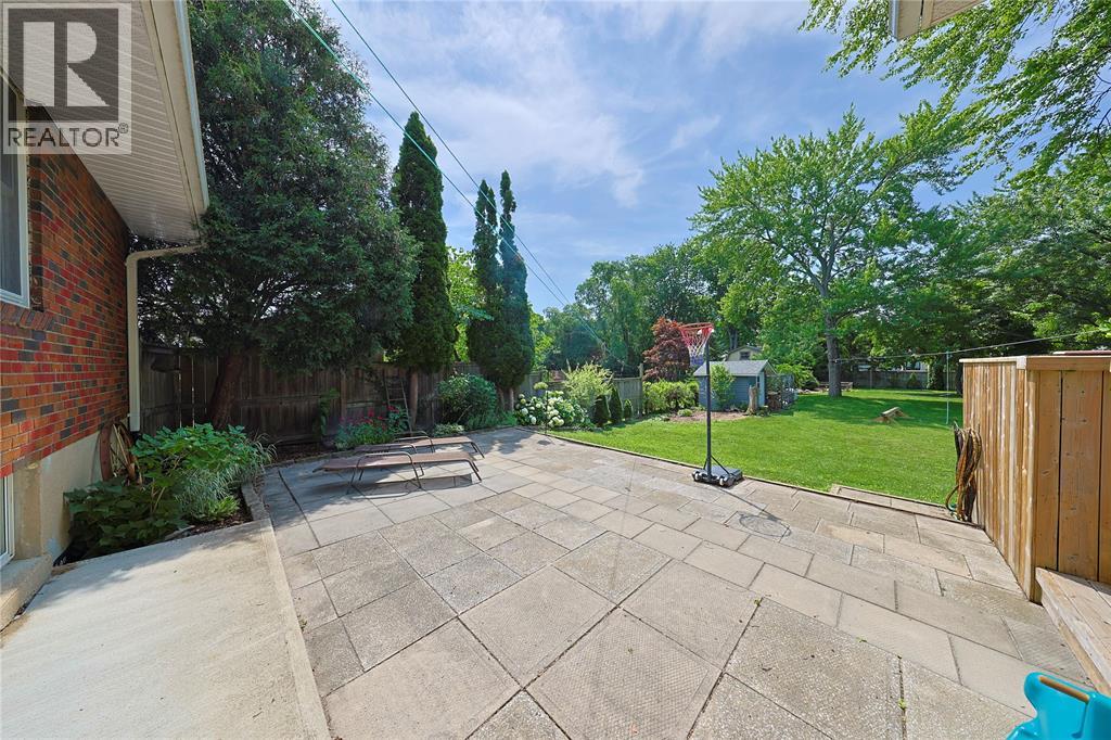 1023 London ROAD - 36