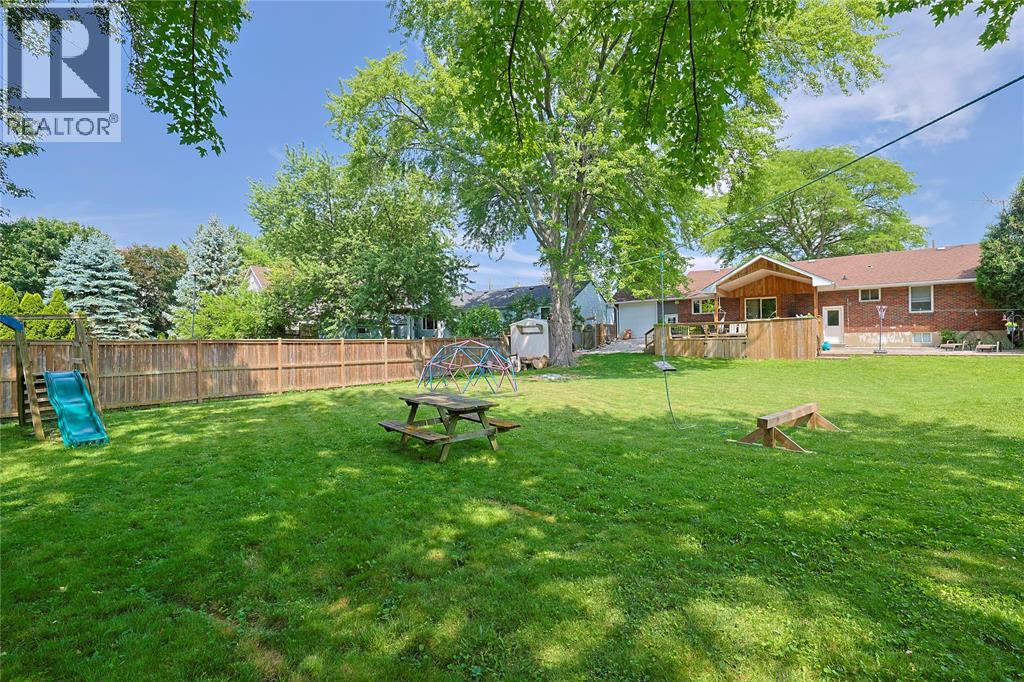 1023 London ROAD - 38