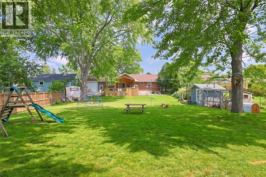 1023 London ROAD - 39