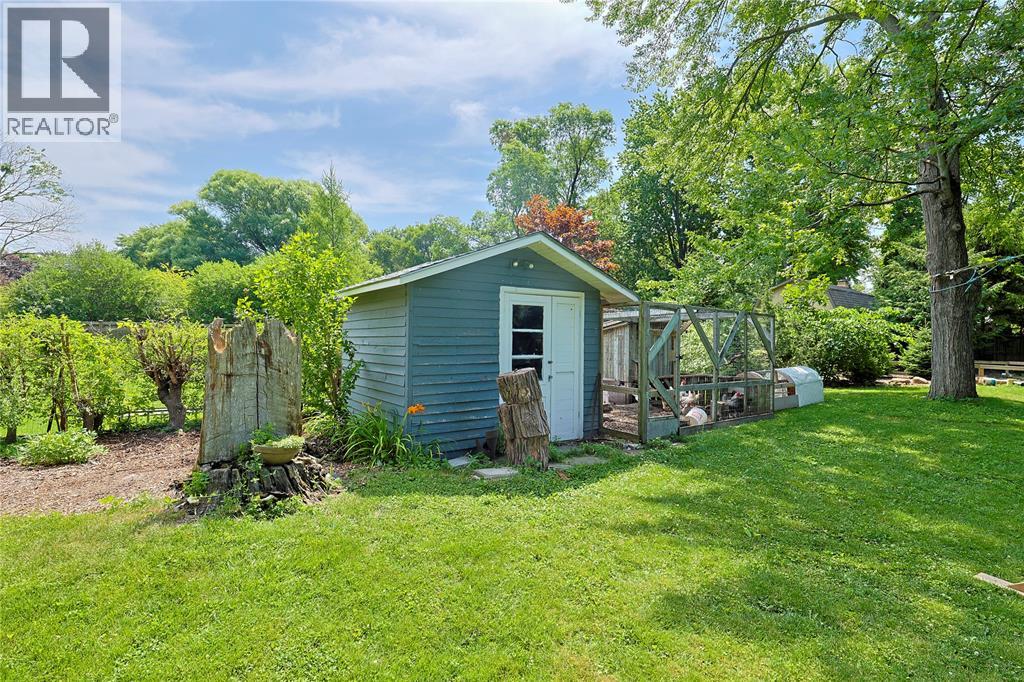 1023 London ROAD - 41