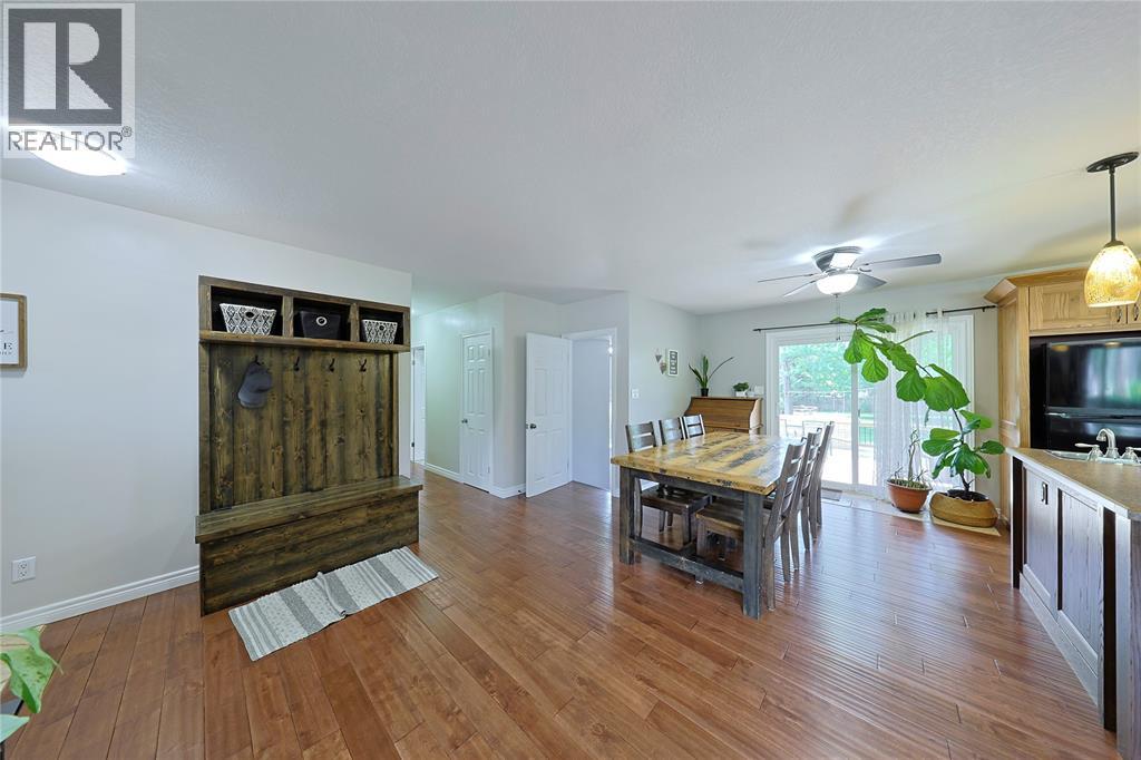 1023 London ROAD - 9