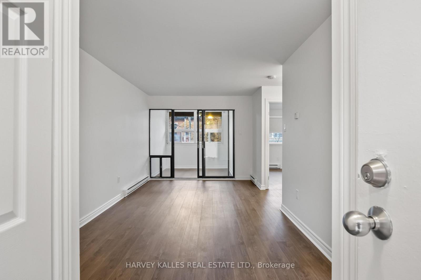 Photo of 353 Queen Street