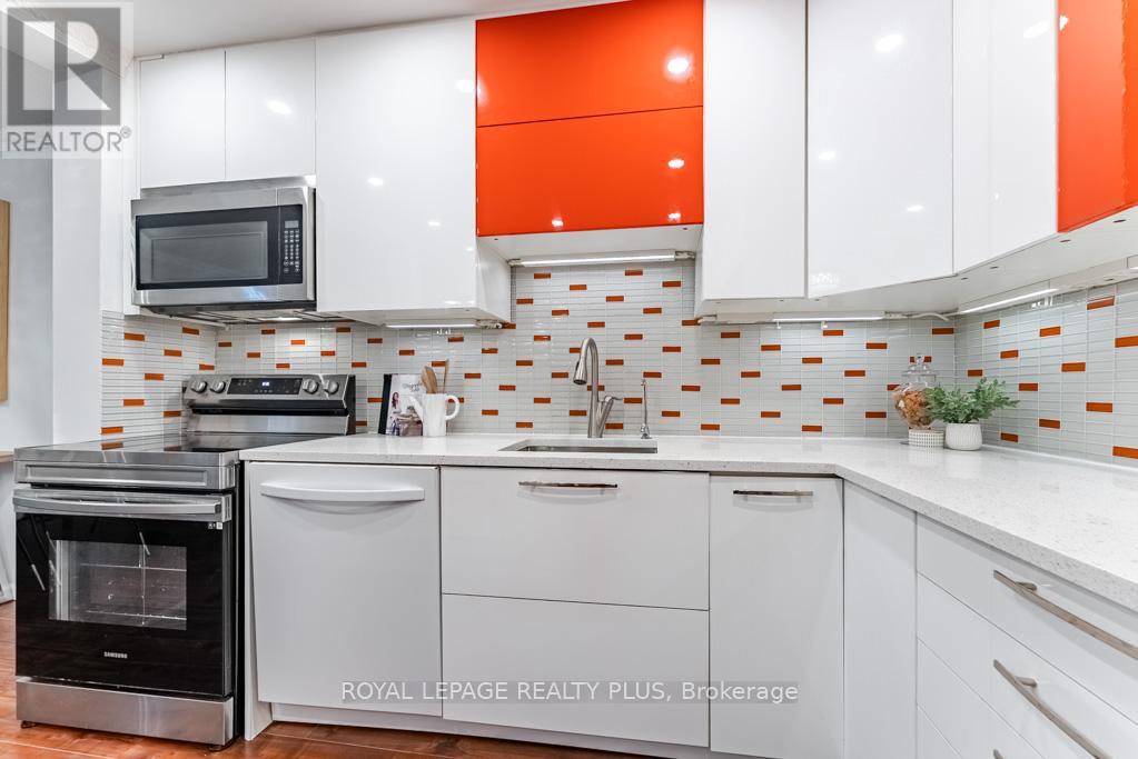 #161 2120 RATHBURN ROAD E - 10