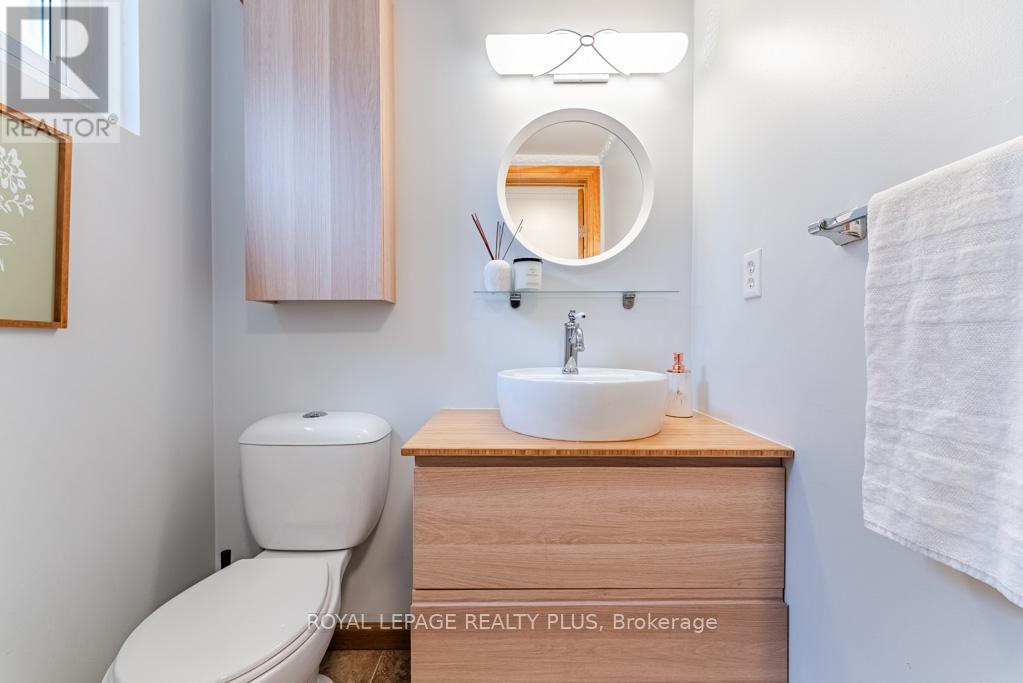 #161 2120 RATHBURN ROAD E - 16