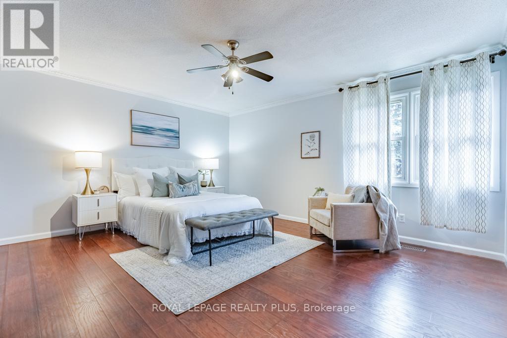 #161 2120 RATHBURN ROAD E - 17
