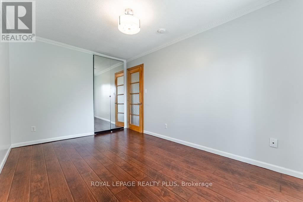 #161 2120 RATHBURN ROAD E - 24