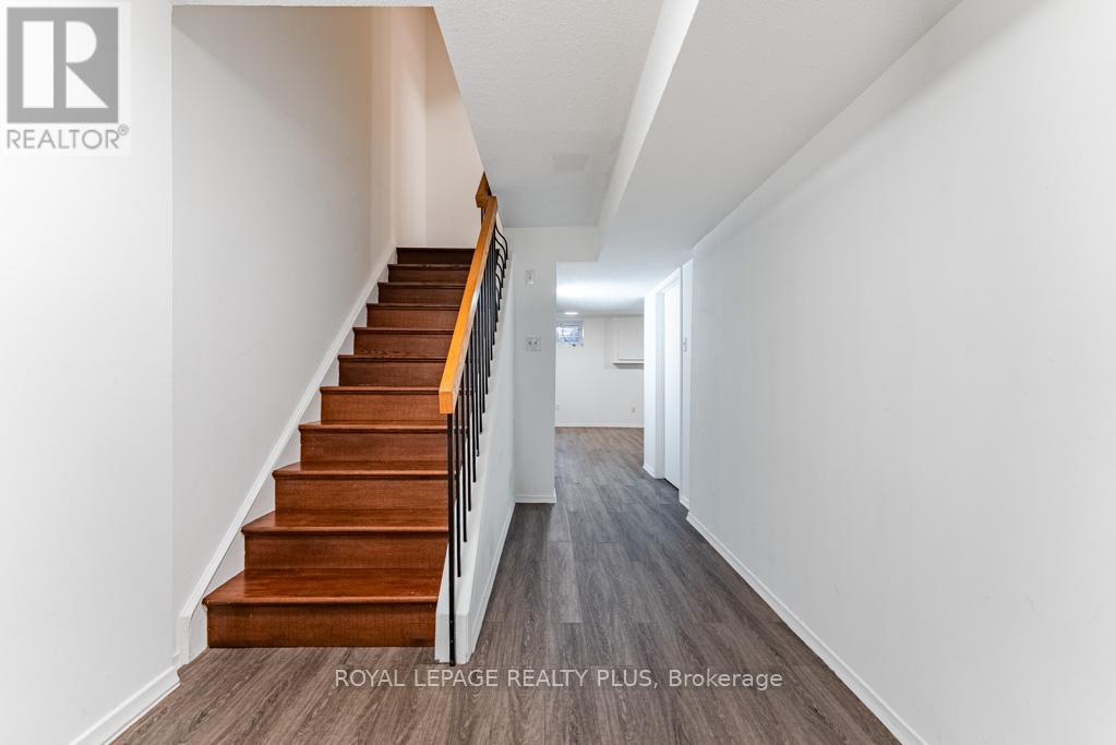 #161 2120 RATHBURN ROAD E - 29