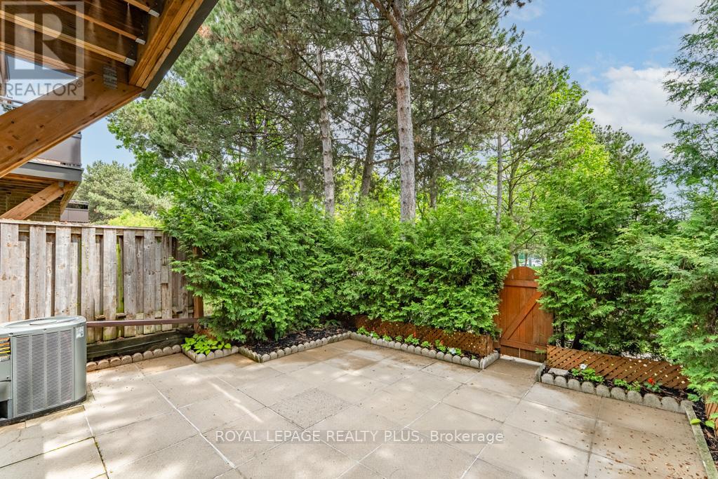 #161 2120 RATHBURN ROAD E - 35
