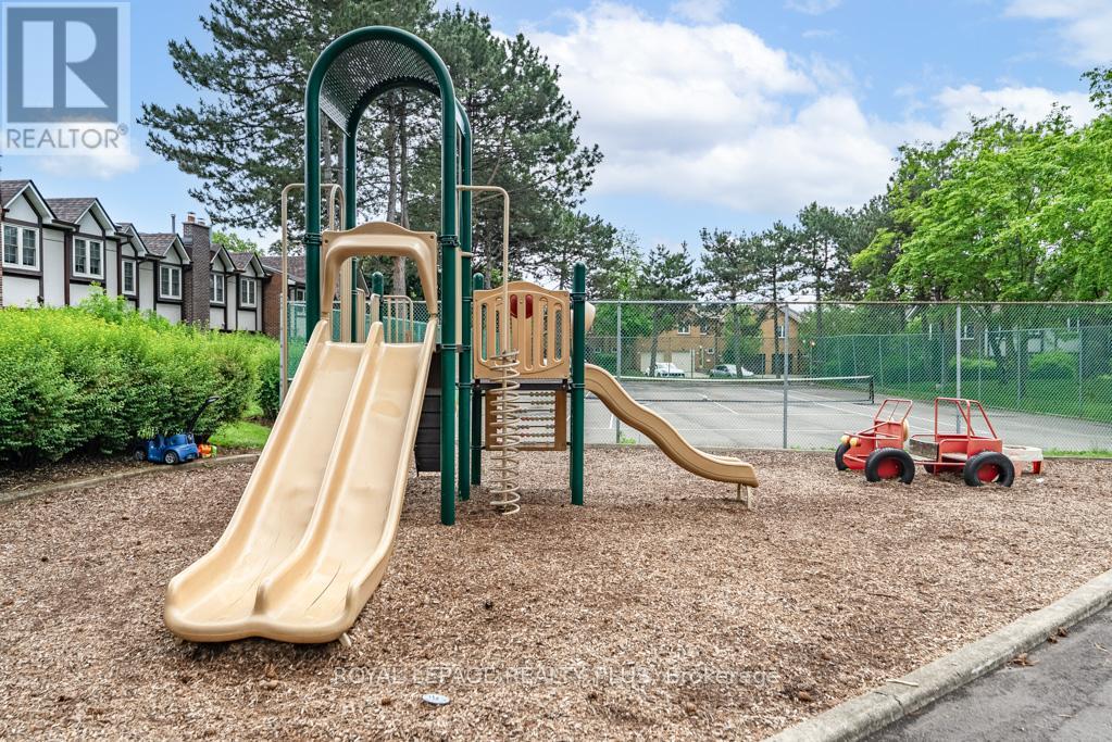 #161 2120 RATHBURN ROAD E - 38