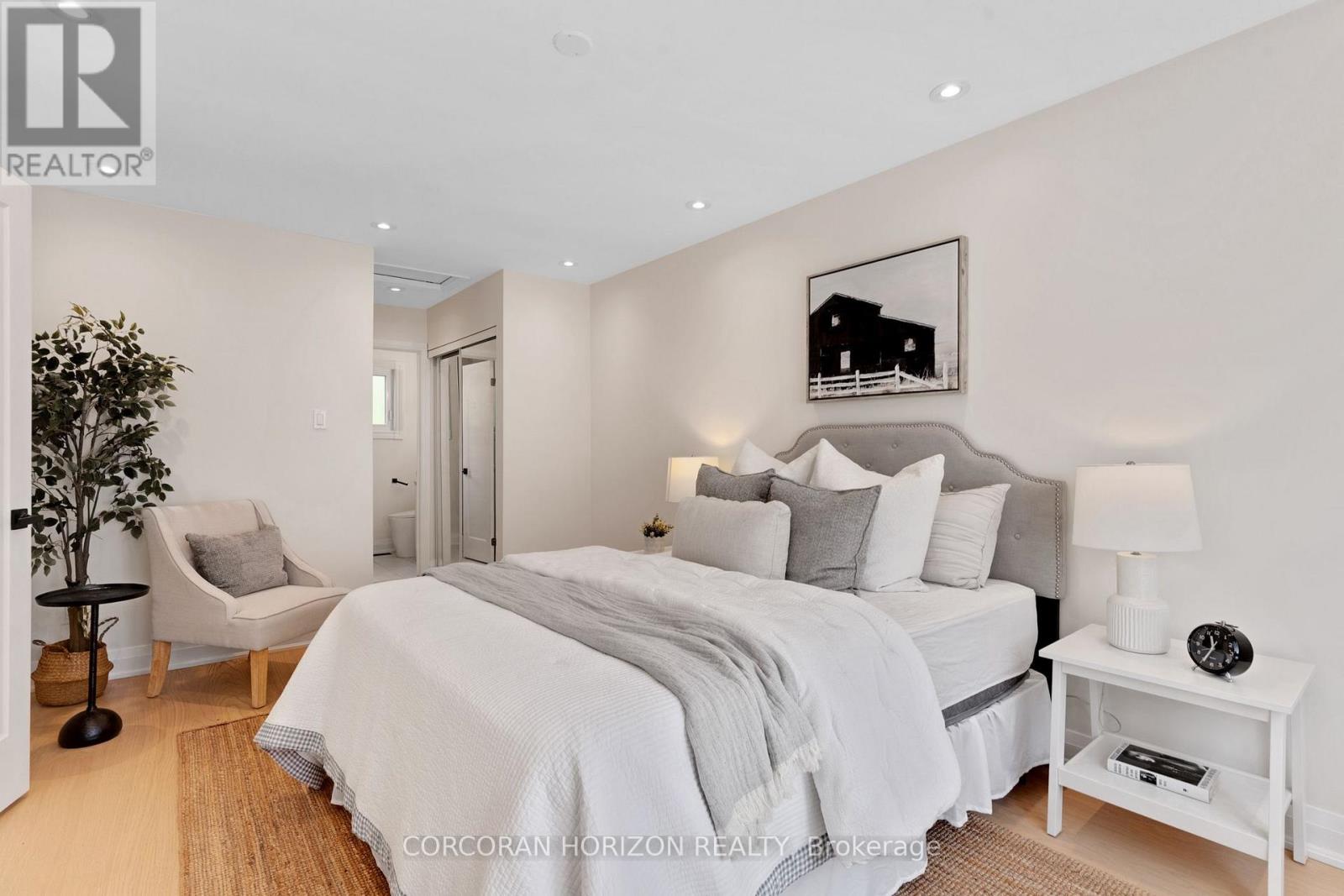 62 GLENVALLEY DRIVE - 30