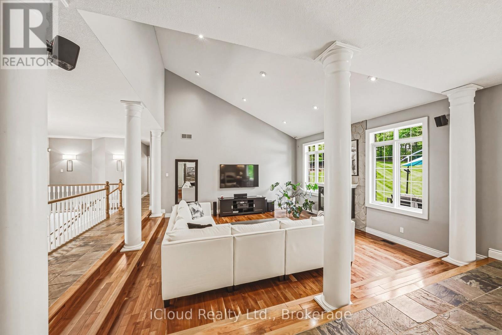 845 HIDDEN VALLEY ROAD - 12